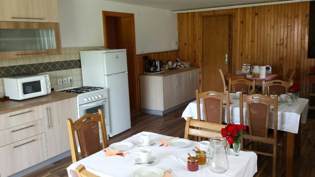 Jelena Hotel Korenica Eksteriør billede