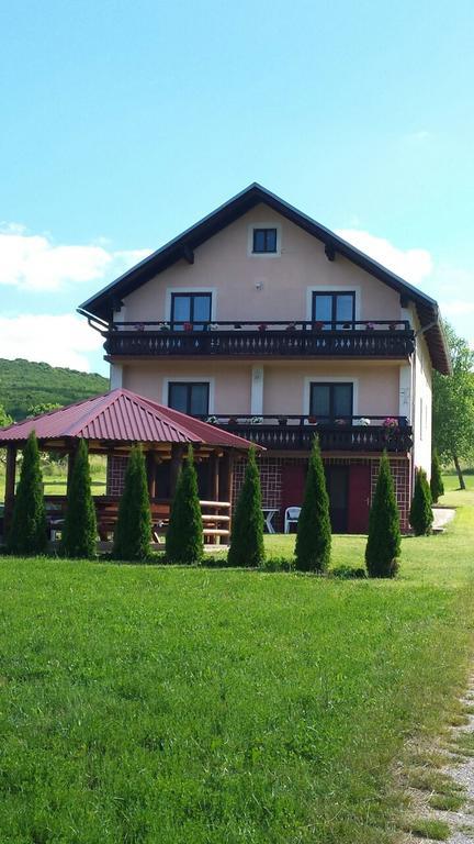 Jelena Hotel Korenica Eksteriør billede